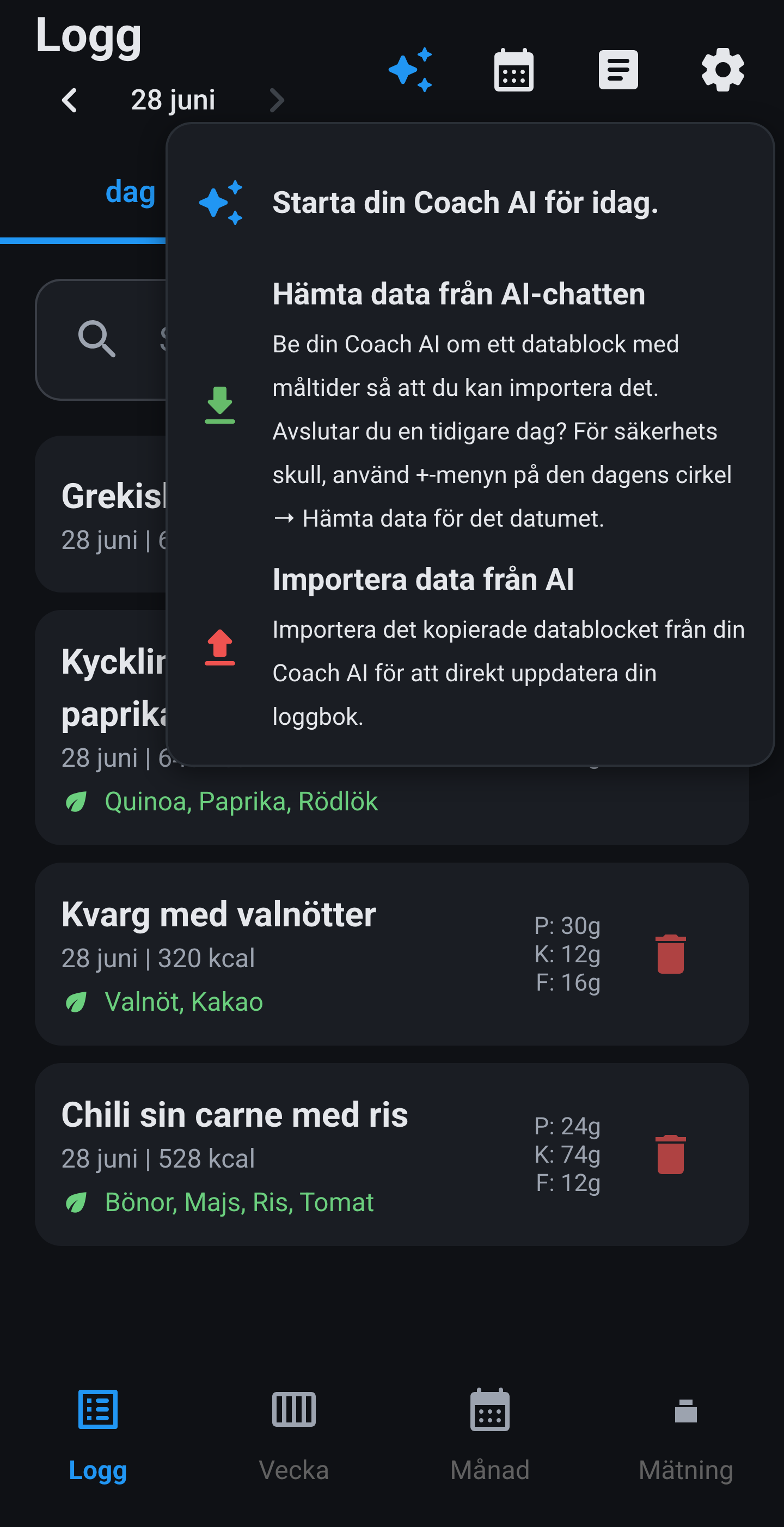 PastePlate-AI-loggbok på fliken Logg: AI-menyn öppen med Starta din Coach AI för idag, Hämta data och Importera, ovanför fyra loggade måltider den 28 juni.